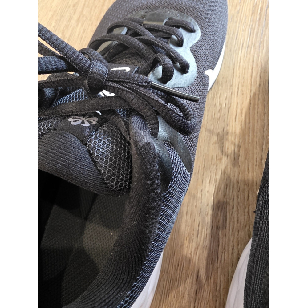Nike Revolution 6 NN Running Shoes Women’s 8.5 Black White Sneaker DC3729-003 - Picture 11 of 12